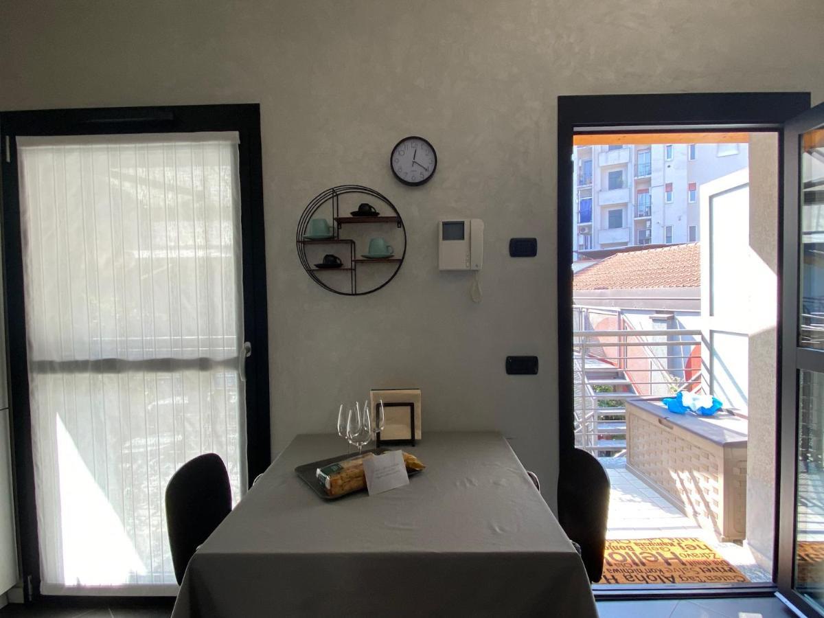 Ferienwohnung Casamartanavigli Mailand Exterior foto